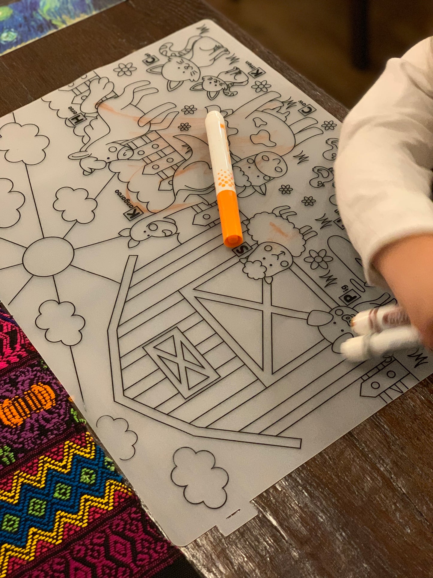 Reusable Silicone Placemat: Entertain Kids with Washable Coloring Placemat