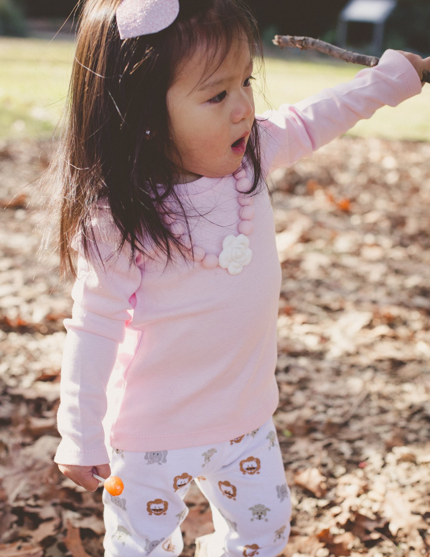 Mauve Flower Sensory Necklace for Kids - Safe & Non-Toxic Jewelry