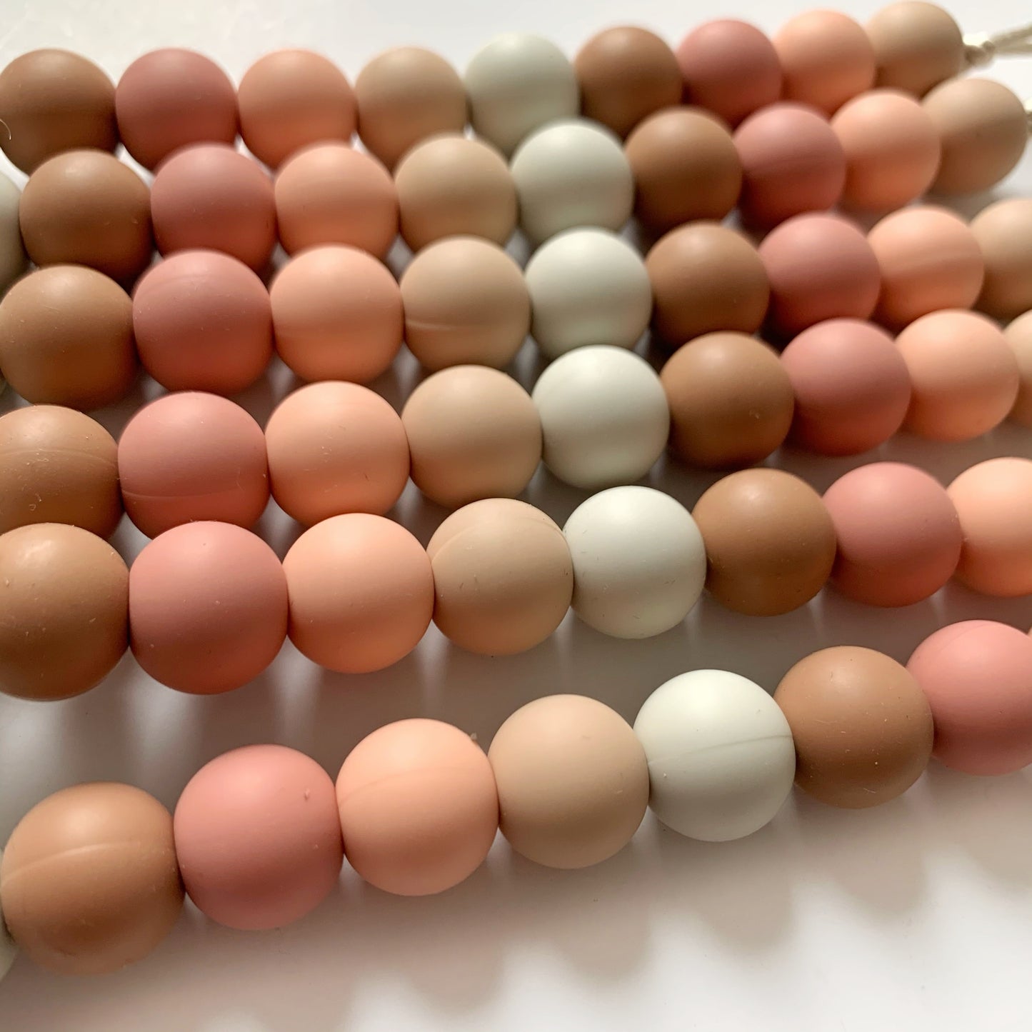 Gummy Chic Sienna Pacifier Clip: Safe and High-Quality Baby Accessory