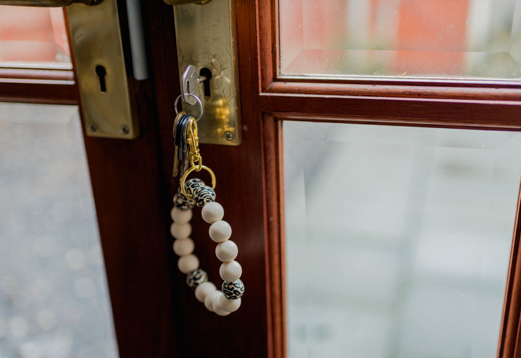 Silicone Wristlet Keychain: Practical and Stylish Key Holder