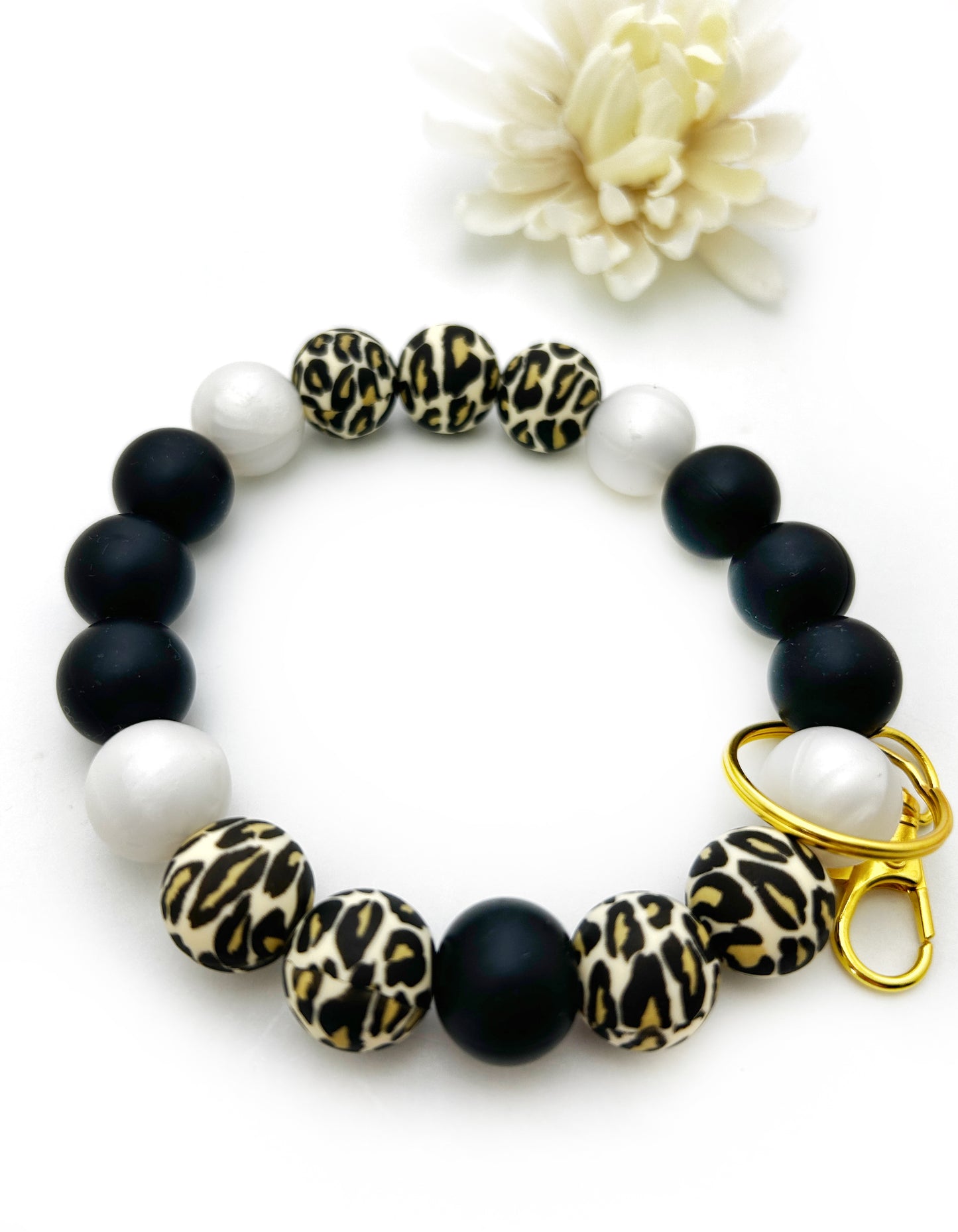 Silicone Wristlet Keychain: Practical and Stylish Key Holder