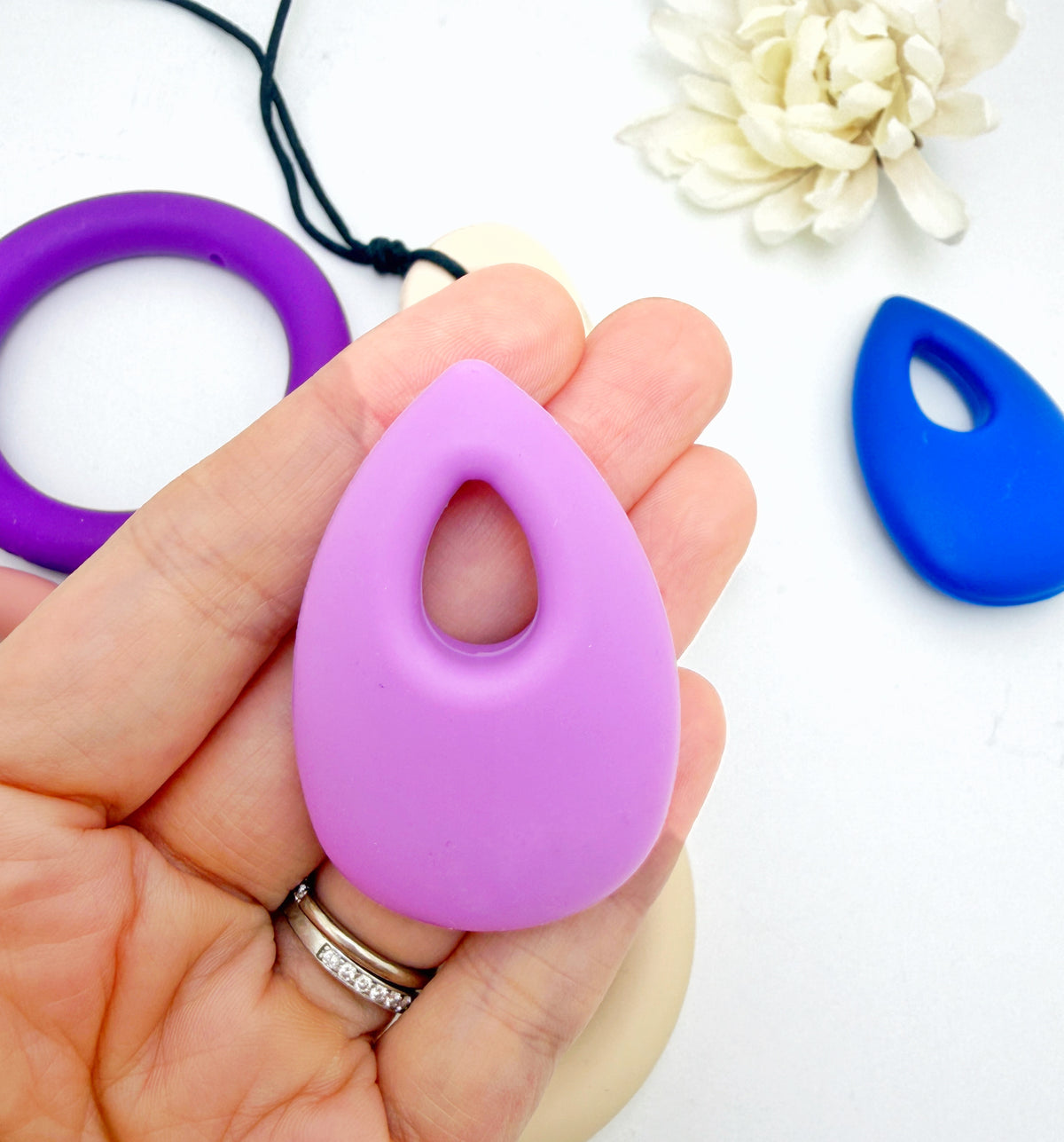 Variety Size Chewelry Pendants for Chewing Relief