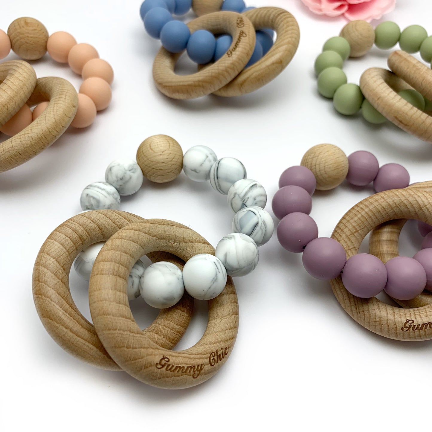 Minimalist Teether Rattle in Silicone and Wood for Babies - Handheld Teething Ring